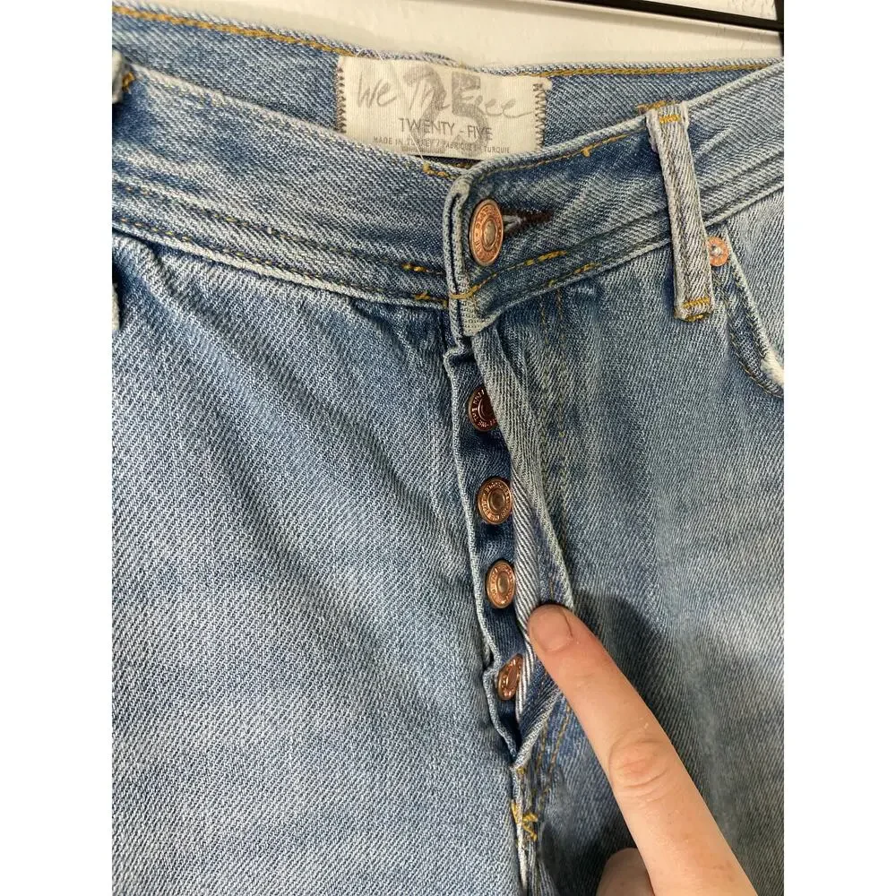 Free People Maggie Cropped Ripped Knee Jeans Size 25 Raw Ankle Distressed Denim